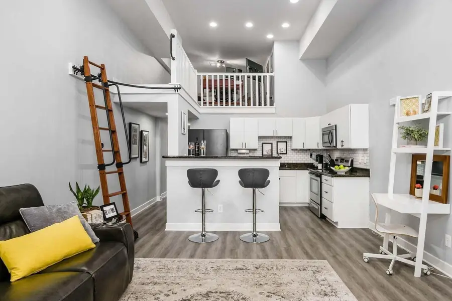 1276 N High Street, Columbus, OH 43201 - #2