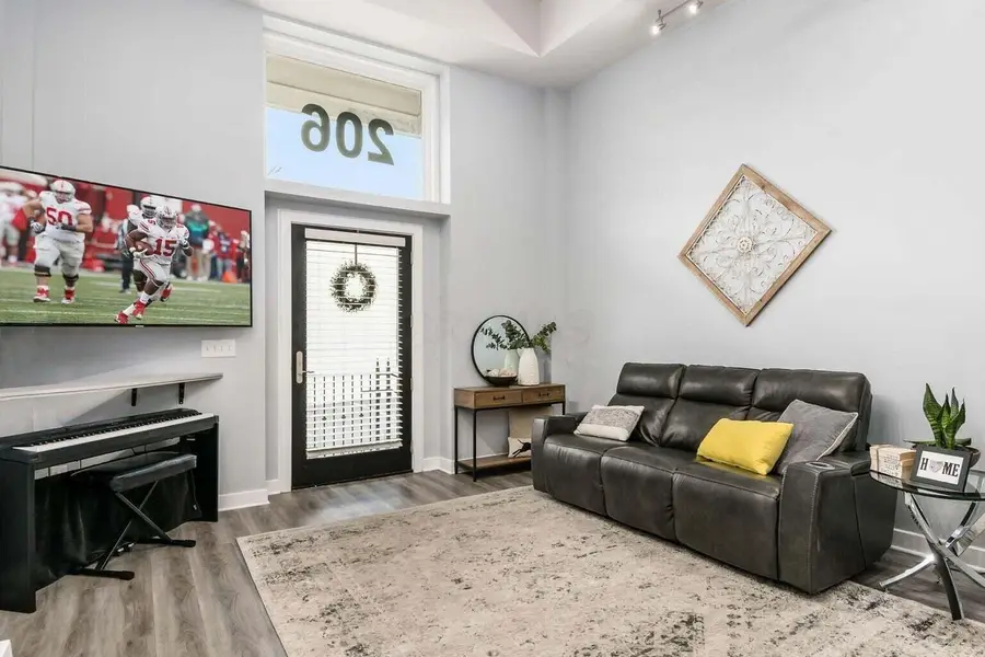 1276 N High Street, Columbus, OH 43201 - #3