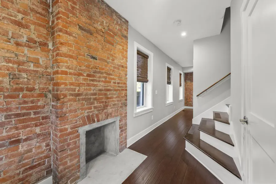 192 E 2nd Avenue, Columbus, OH 43201 - #3