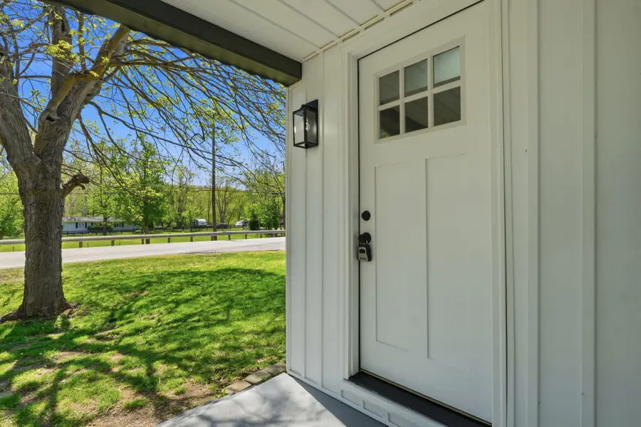 7174 London Groveport Road, Grove City, OH 43123 - #3