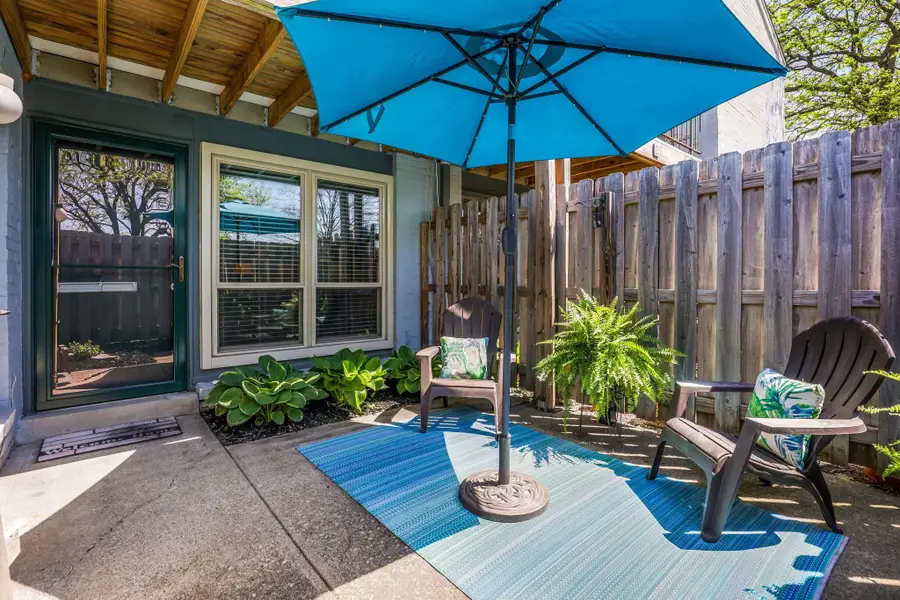 1126 N Merrimar Circle, Columbus, OH 43220 - #2