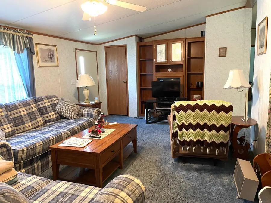 10610 Ashville Pike, Lockbourne, OH 43137 - #3