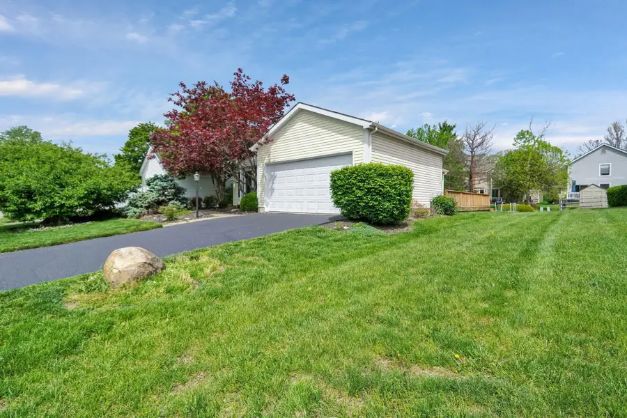7784 Leaview Drive, Columbus, OH 43235 - #3