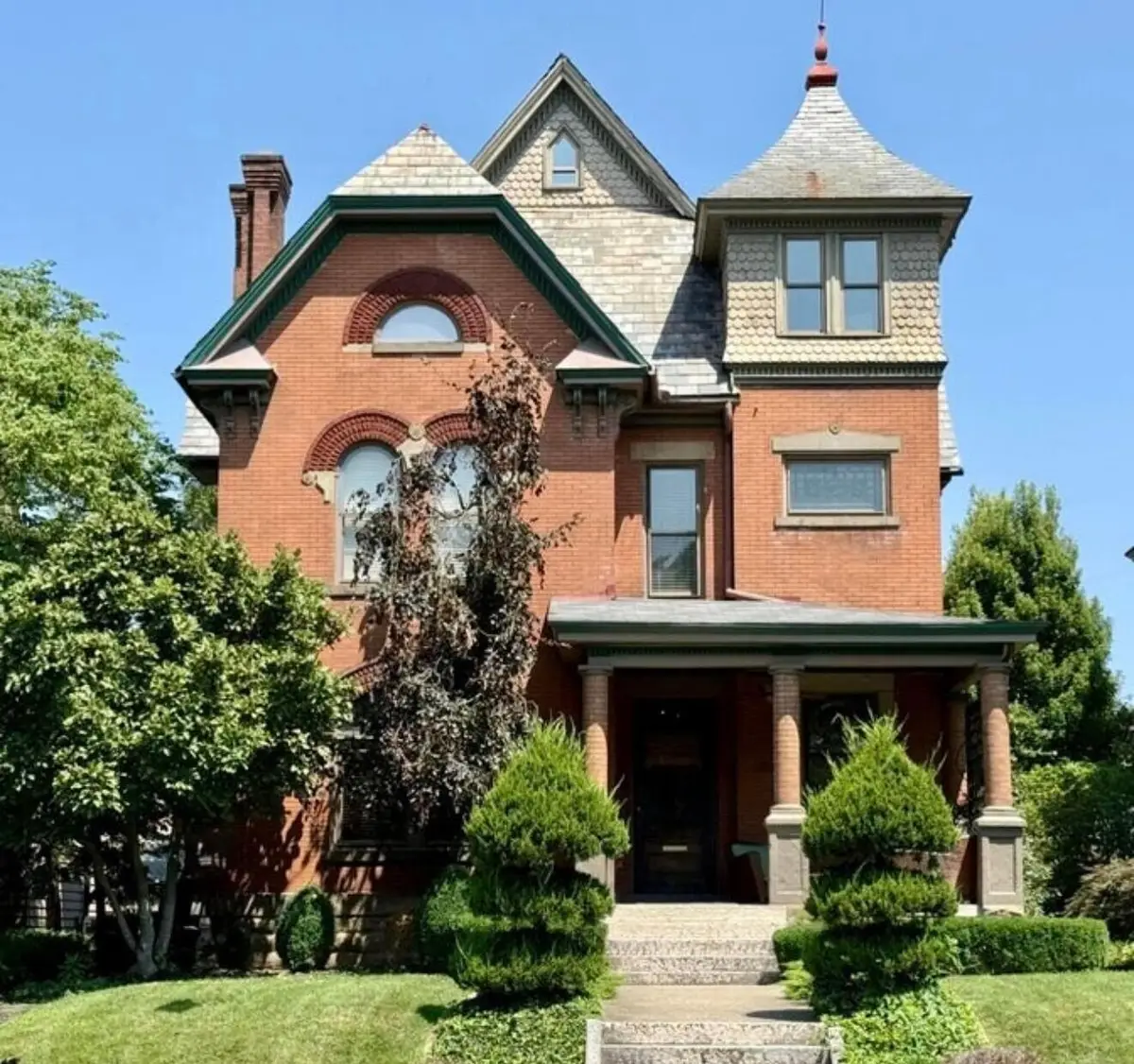 130 Buttles Avenue, Columbus, OH 43215 - #1