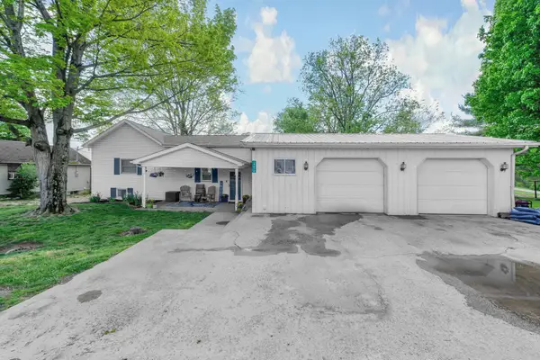 19419 Dawson Street, Adelphi, OH 43101