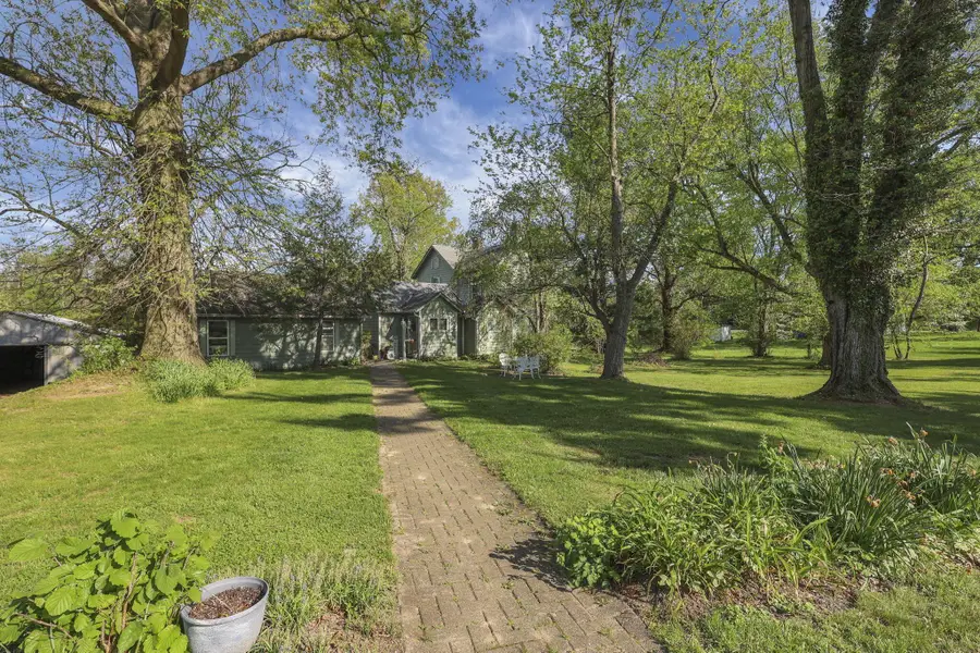 7244 Waterloo Road Nw, Canal Winchester, OH 43110 - #2