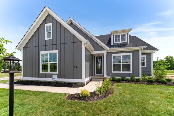 4261 Flamingo Drive, Lewis Center, OH 43035