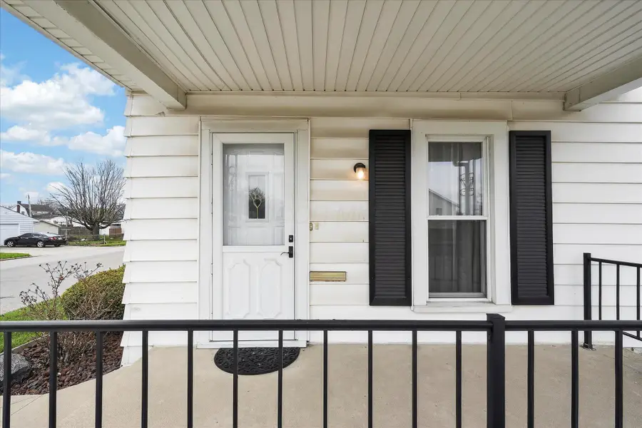 1044 Yeoman Street, Washington Court House, OH 43160 - #2