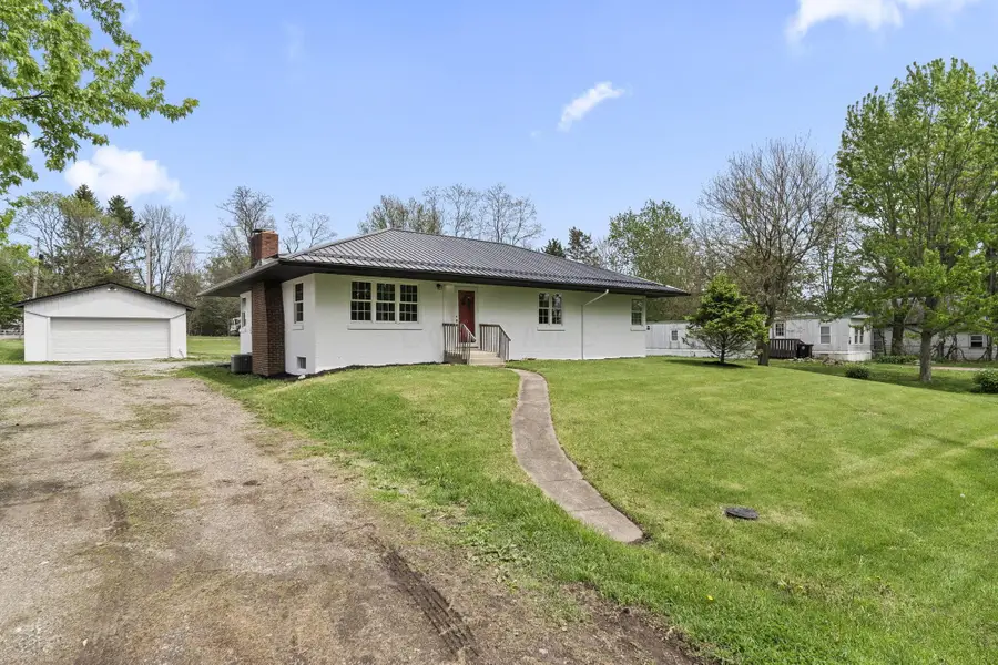14 E North Street, Marengo, OH 43334 - #3