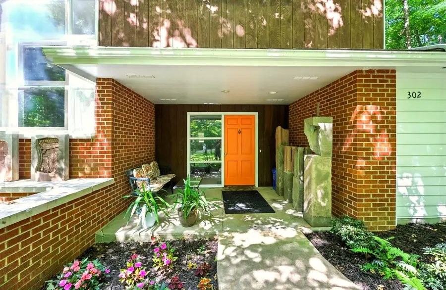 302 E Woodside Drive, Gambier, OH 43022 - #2