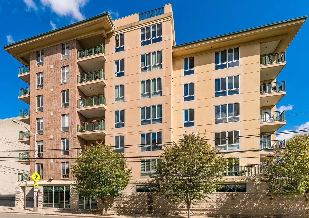 196 S Grant Avenue, Columbus, OH 43215 - #1