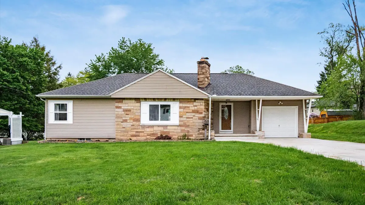 2446 Edison Avenue, Zanesville, OH 43701 - #1
