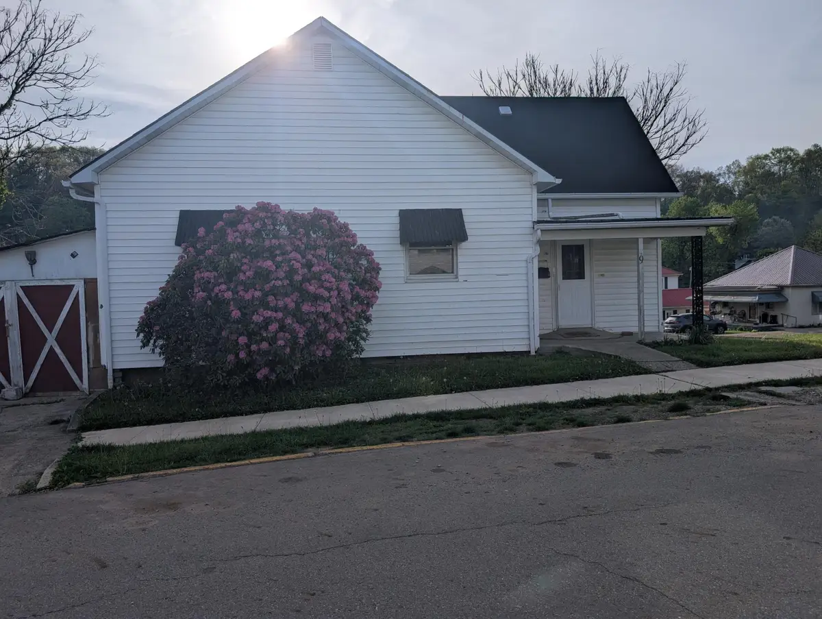 9 Madison Street, Glouster, OH 45732 - #1