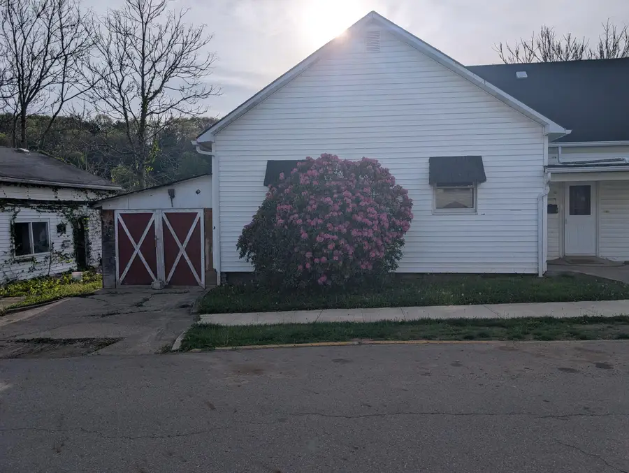 9 Madison Street, Glouster, OH 45732 - #2