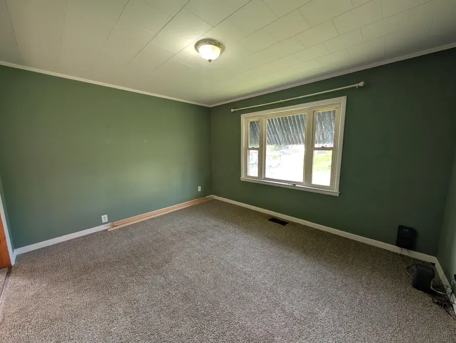 9 Madison Street, Glouster, OH 45732 - #3