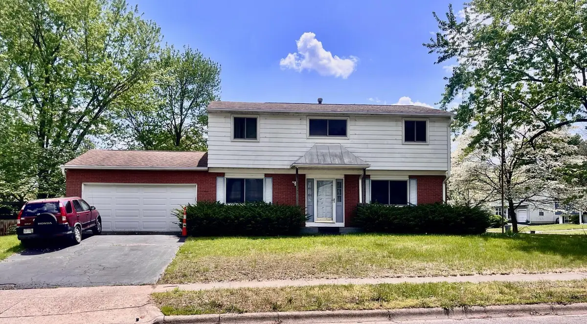 5203 Quincy Drive, Columbus, OH 43232 - #1