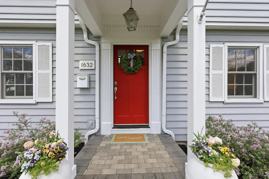 1632 Grenoble Road, Columbus, OH 43221 - #3