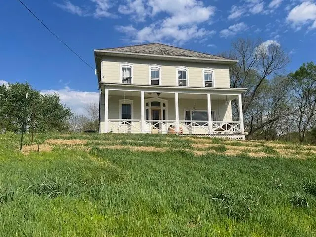 5470 N River Road E, Zanesville, OH 43701 - #1