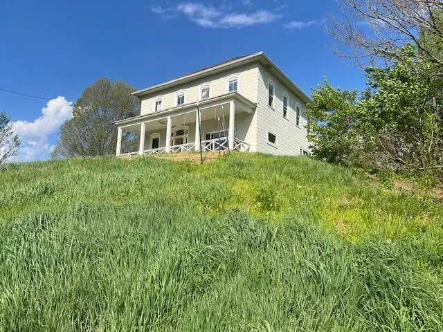 5470 N River Road E, Zanesville, OH 43701 - #2