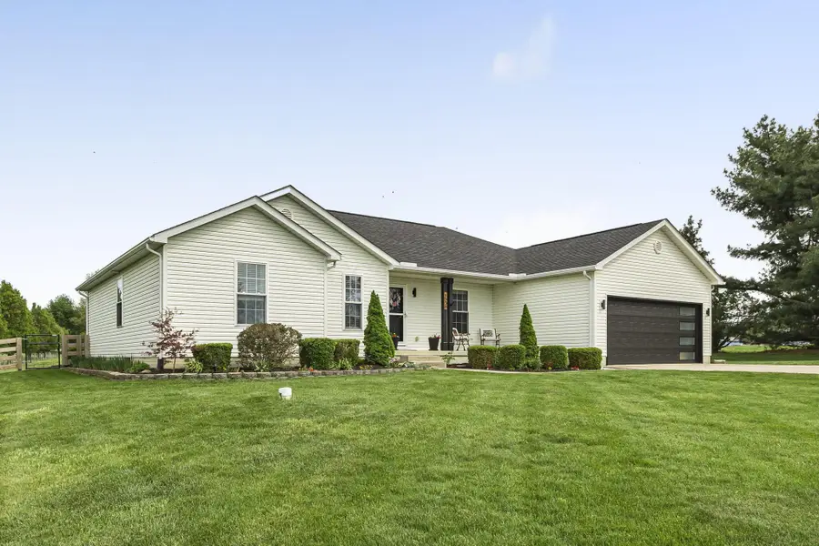 1538 Amanda Northern Road Nw, Canal Winchester, OH 43110 - #3