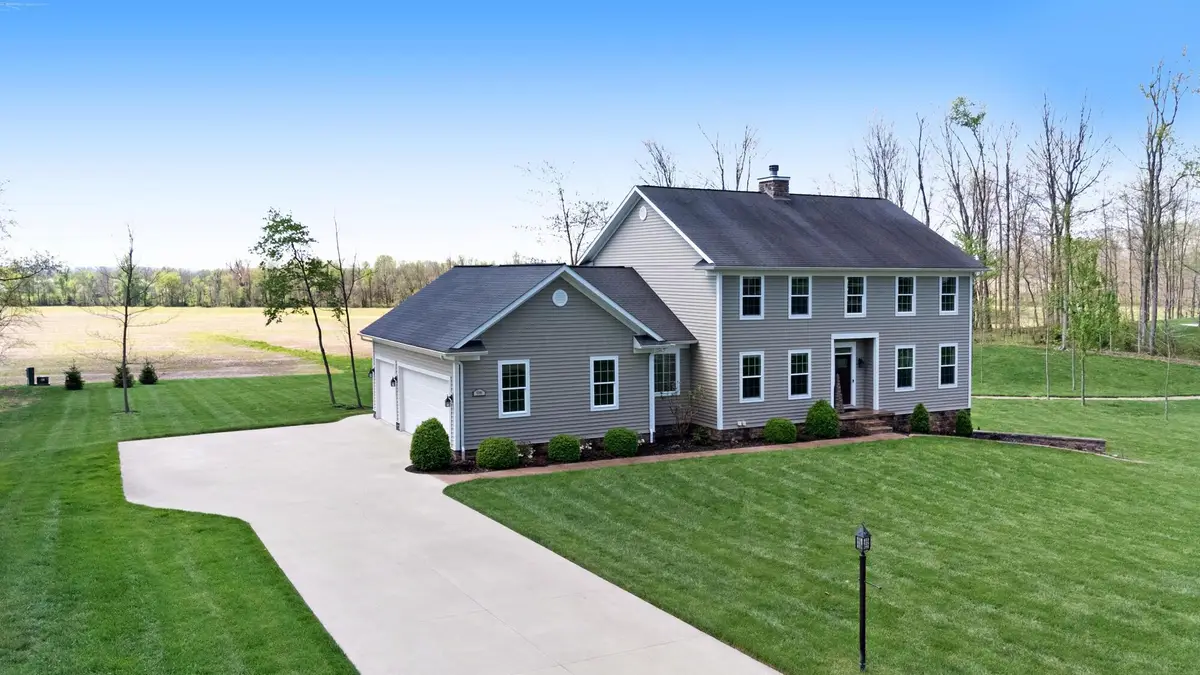 9596 Woodridge Circle, Fredericktown, OH 43019 - #1