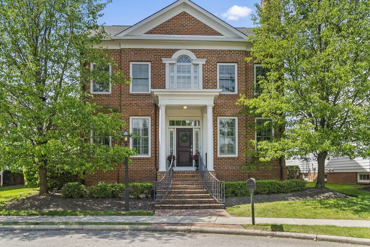 4025 Chelsea Green W, New Albany, OH 43054 - #1