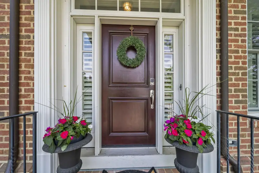 4025 Chelsea Green W, New Albany, OH 43054 - #2