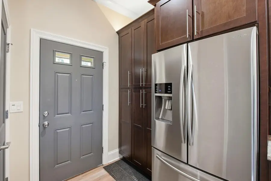 175 E Livingston Avenue, Columbus, OH 43215 - #3