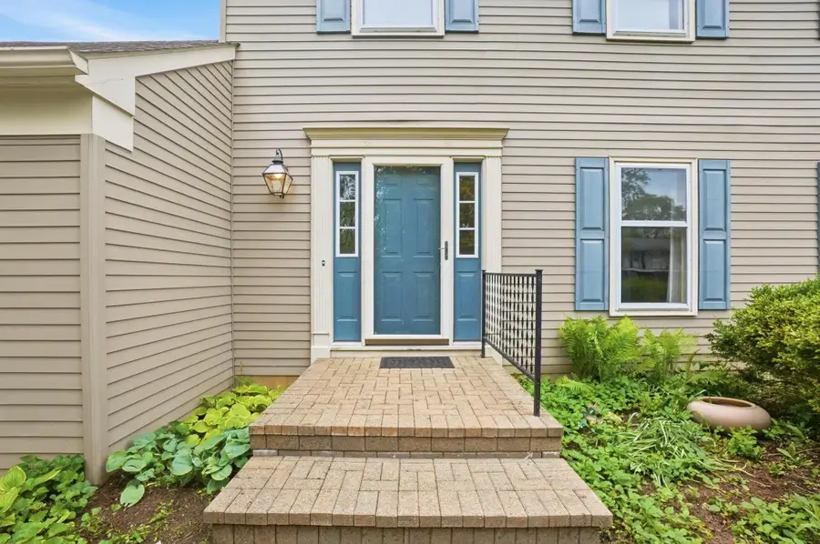 6011 Sedgwick Road, Columbus, OH 43235 - #3