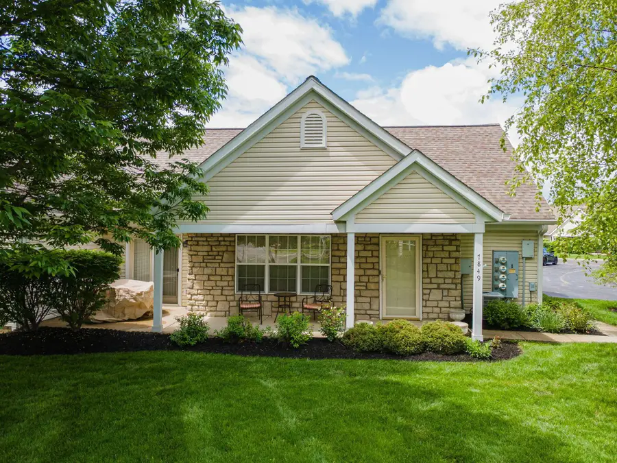 7849 Meadowlark Lane N, Reynoldsburg, OH 43068 - #2