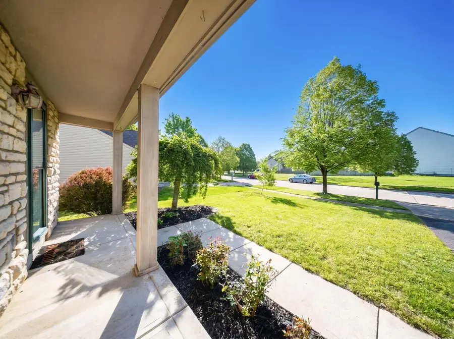 6381 Ewen Circle, Grove City, OH 43123 - #2