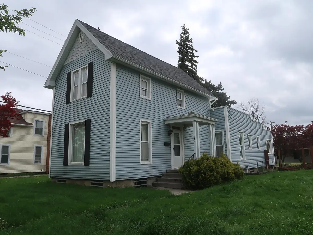 115 W Jackson Street, Fostoria, OH 44830 - #1