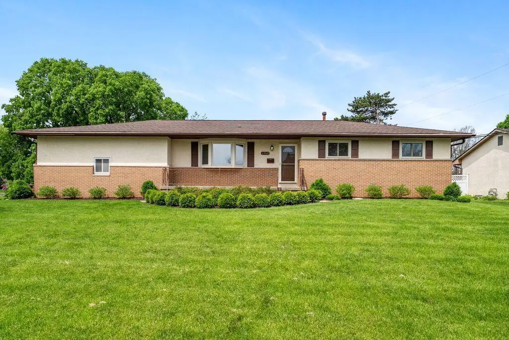 4941 Cheviot Drive, Columbus, OH 43220 - #1