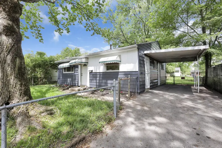 1236 Grovewood Drive, Columbus, OH 43207 - #3