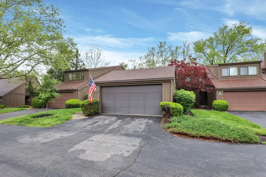 2044 Willowick, Columbus, OH 43229 - #3