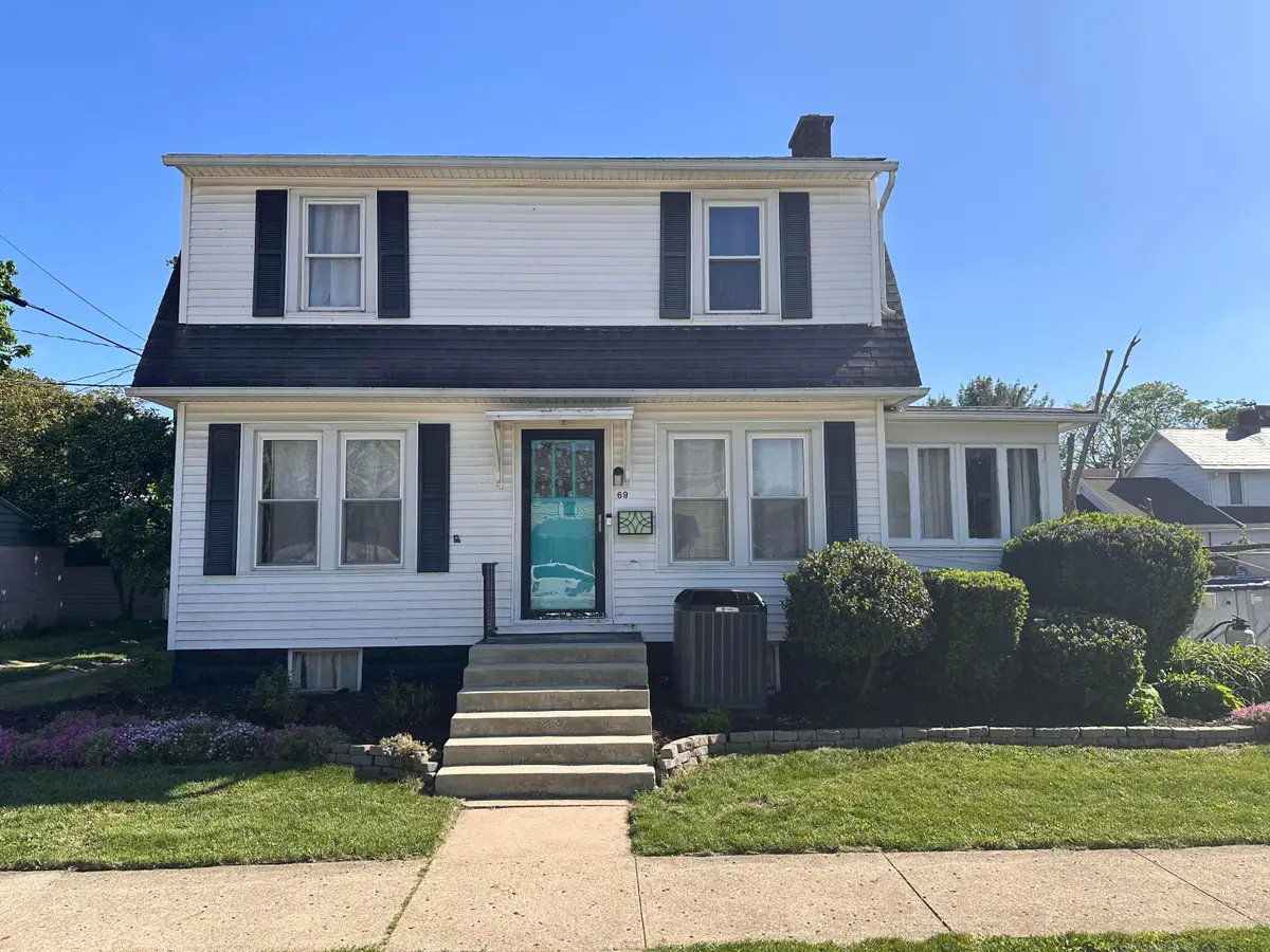 69 Cherry Street, Ashville, OH 43103 - #1