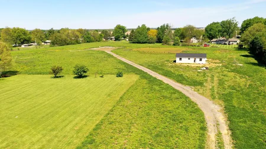 342 W Columbus Road, South Charleston, OH 45368 - #2