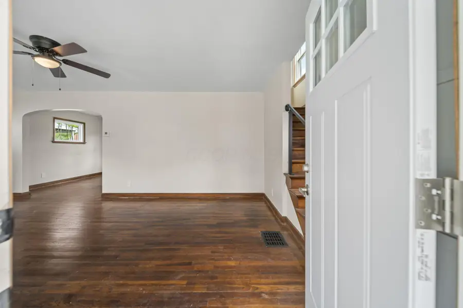 1676 E Lakeview Avenue, Columbus, OH 43224 - #3