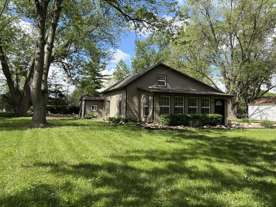 1896 Dyer Road, Grove City, OH 43123 - #2