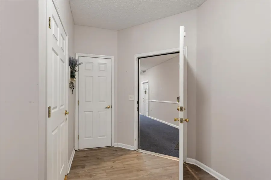 6155 Pelican Pointe, Columbus, OH 43231 - #3