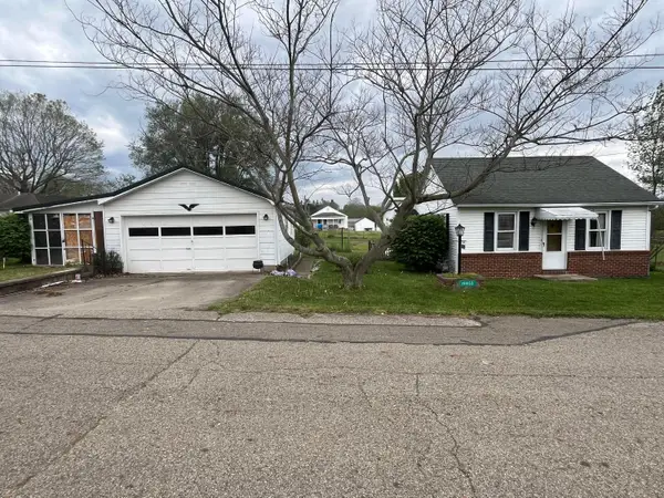 19403 High Street, Adelphi, OH 43101