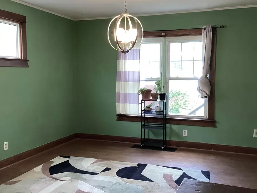 808 S Burgess Avenue, Columbus, OH 43204 - #2