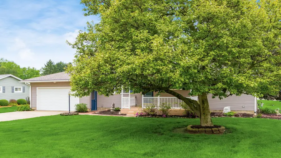 5220 Airwood Drive, Zanesville, OH 43701 - #2