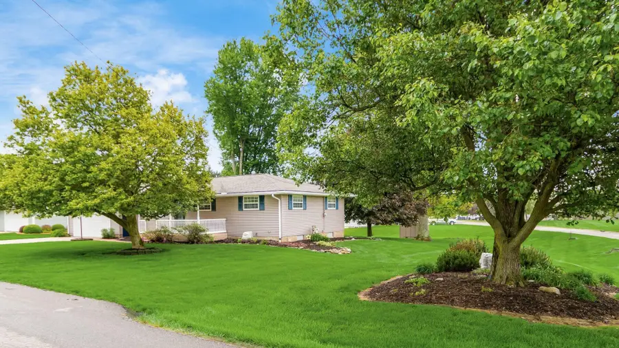 5220 Airwood Drive, Zanesville, OH 43701 - #3