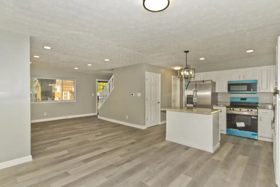 2087 Seaforth Place, Columbus, OH 43232 - #3