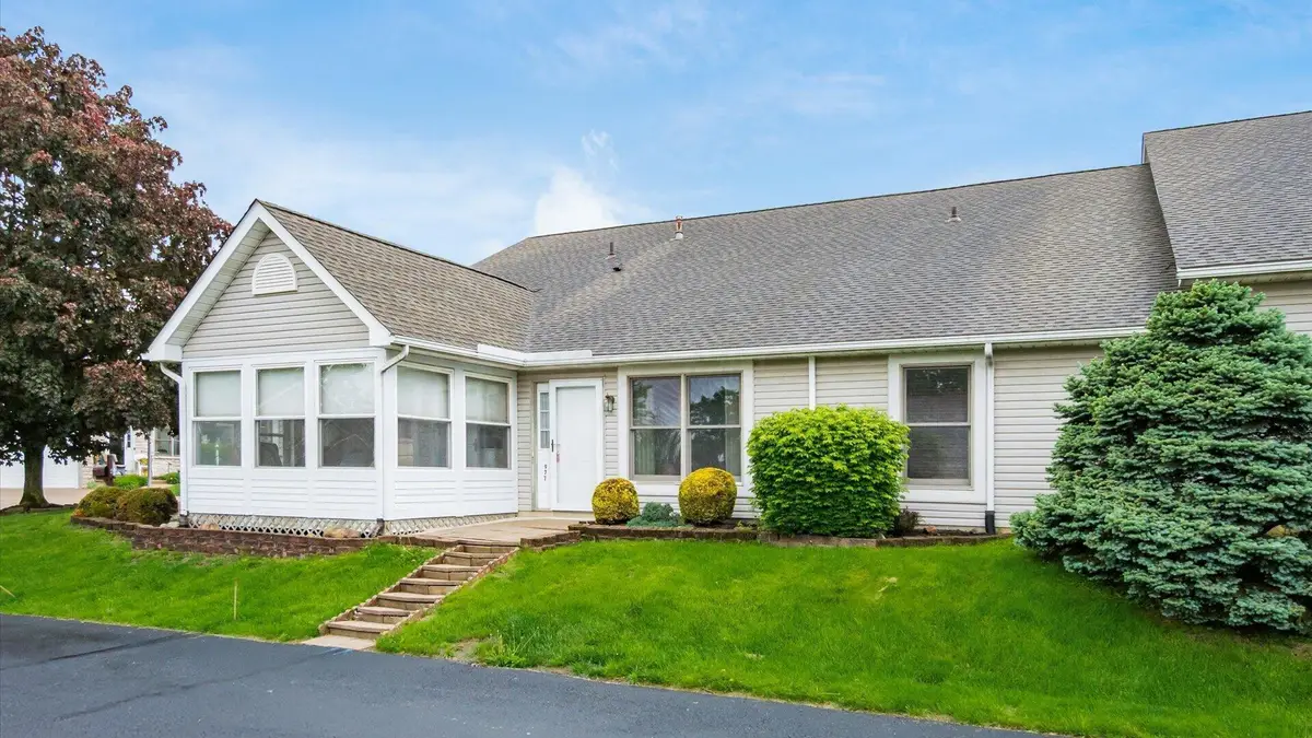 977 Hopewell Heights Drive, Heath, OH 43056 - #1