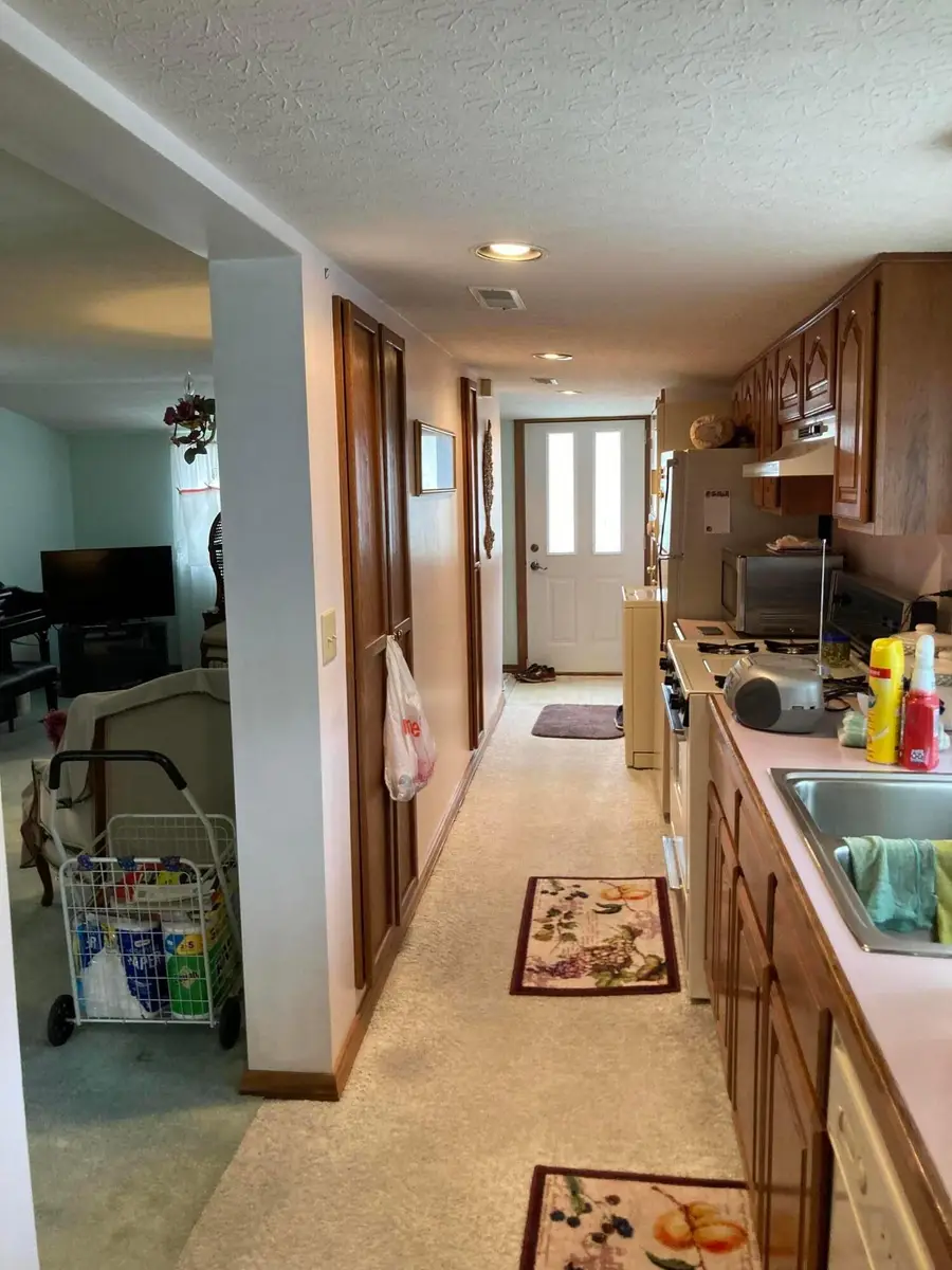 268 10th Street, Lancaster, OH 43130 - #3