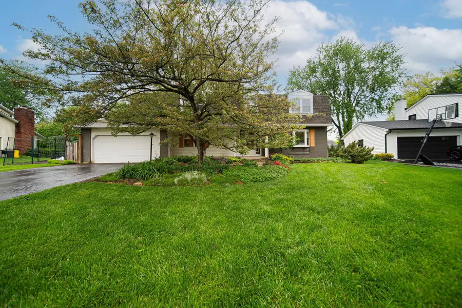 912 Colony Way, Columbus, OH 43235 - #2