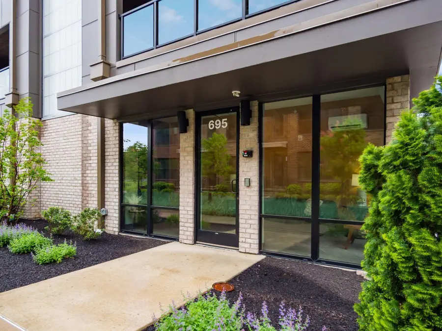 695 Civitas Avenue, Columbus, OH 43215 - #3