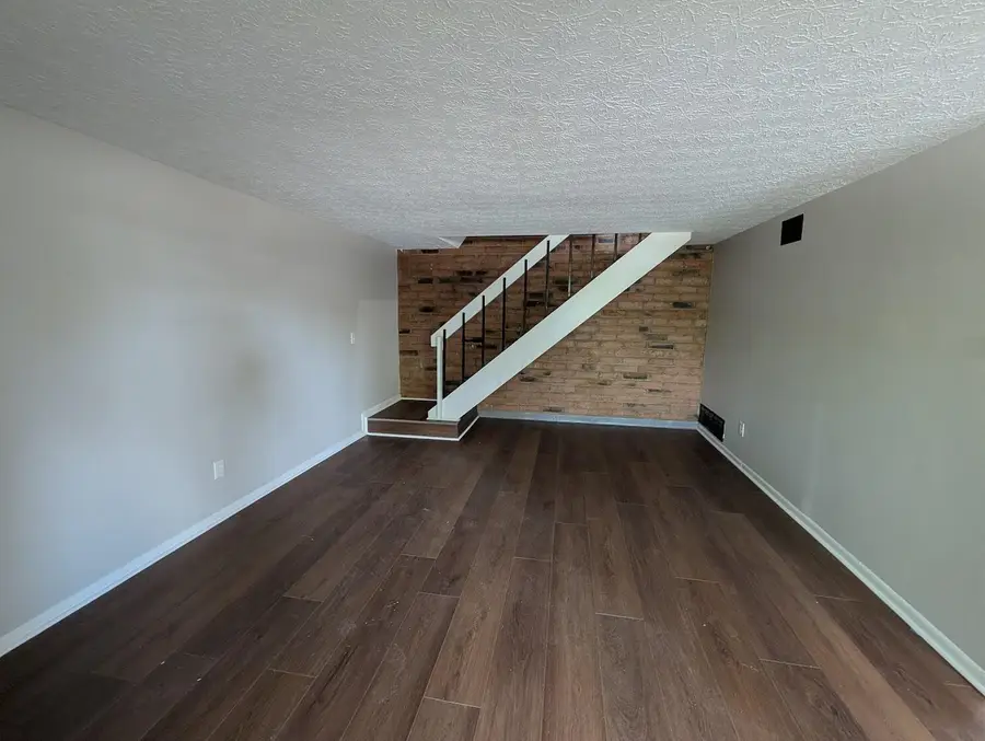 2440 Burgandy Lane, Columbus, OH 43232 - #3